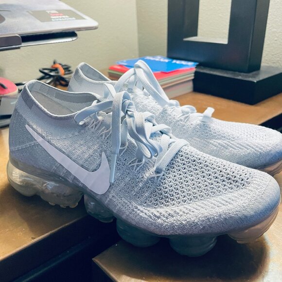 NIKE Flyknit Vapormax 2 Pure Platinum White Wolf womens 7 US 38 EUR Mint - Picture 2 of 15